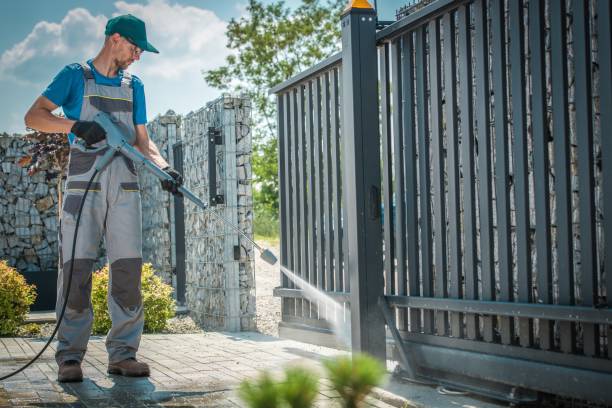 Post-Construction Pressure Washing in Golden Hills, CA